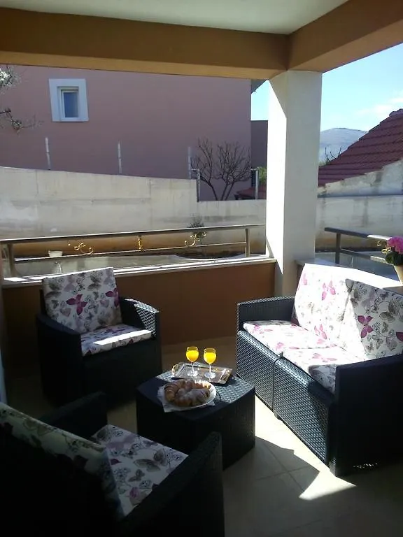 Villa Duje Old Town Trogir Apartment